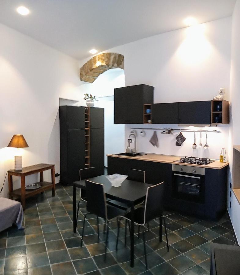 Locazione Breve In Pieno Centro "Blue House" Apartment Palermo Bagian luar foto