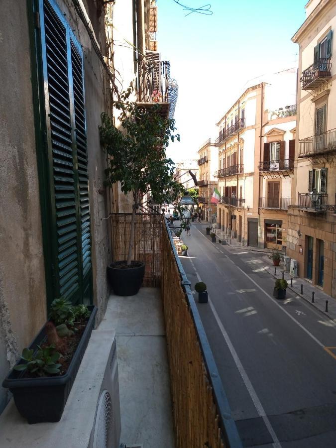 Locazione Breve In Pieno Centro "Blue House" Apartment Palermo Bagian luar foto