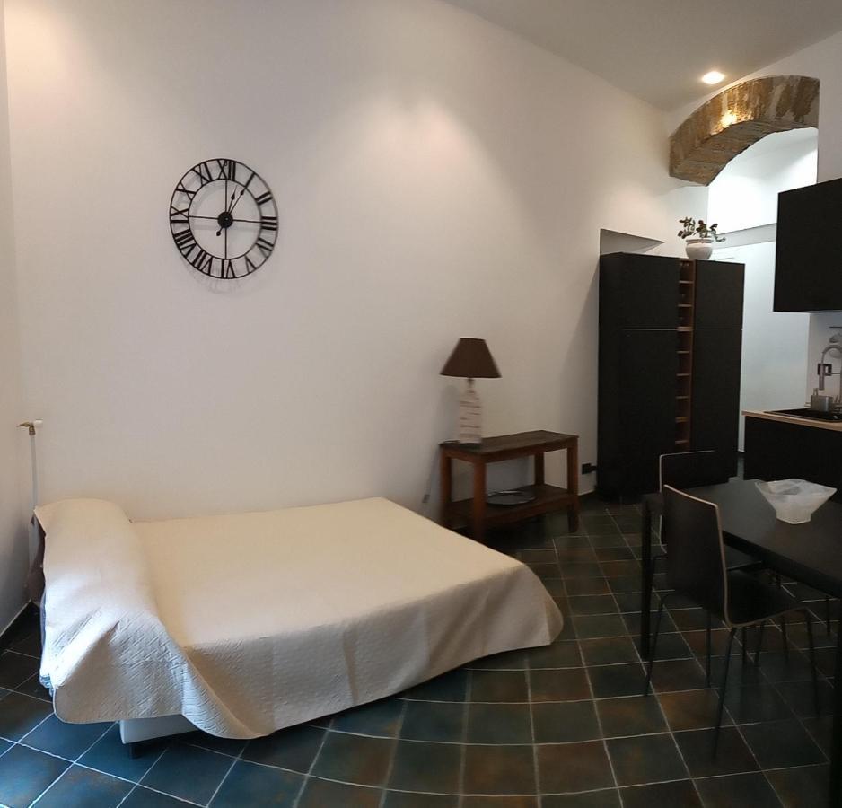 Locazione Breve In Pieno Centro "Blue House" Apartment Palermo Bagian luar foto